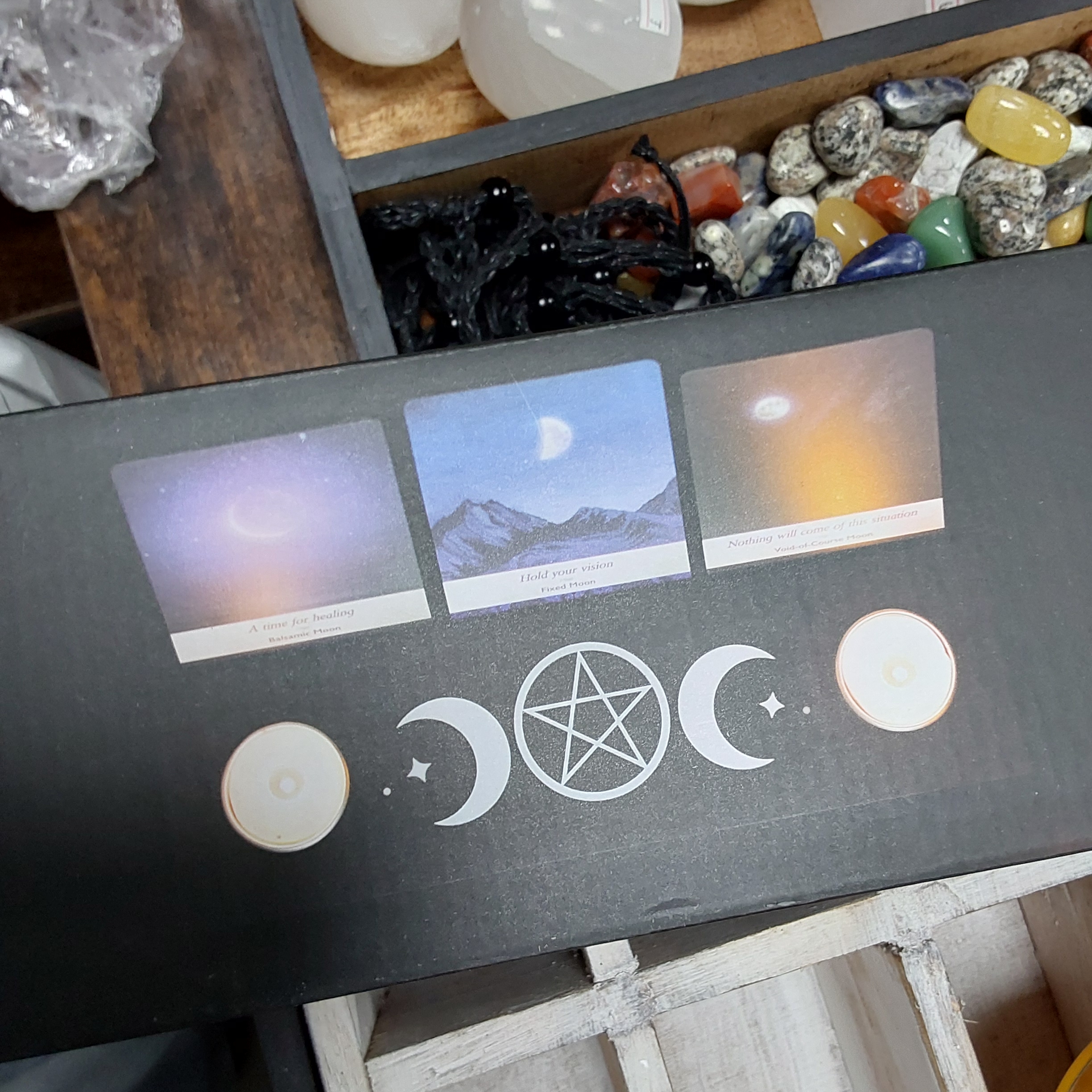Black Triple Moon Tarot Card Stand Tealight Holder
