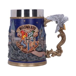 B5795u1 showing arcane witchy style