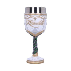 B5876v2 showing ritual-ready witchy style