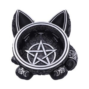 B6599y3 showing spellbinding witchy style