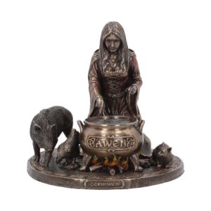 H3768k8 showing mystical witchy style