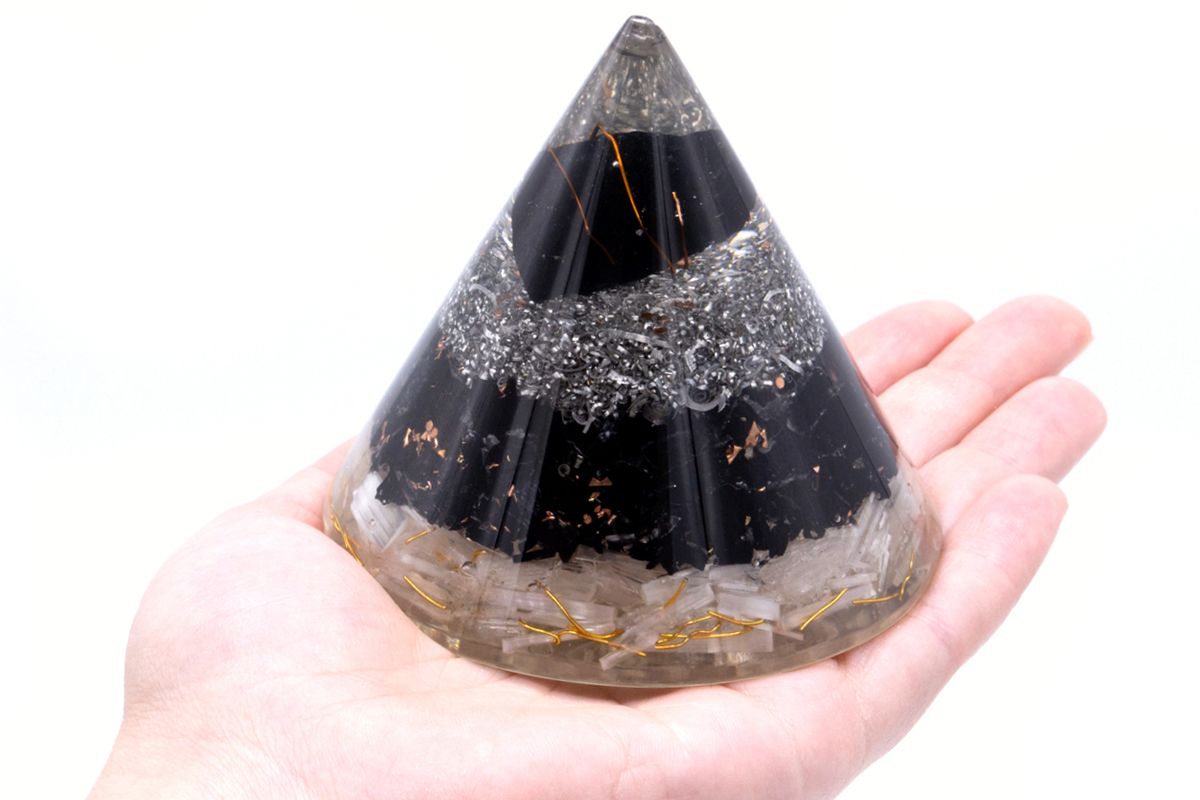 Orgonite Cone - Selenite and Black Toumaline Copper - 90 mm - Image 2