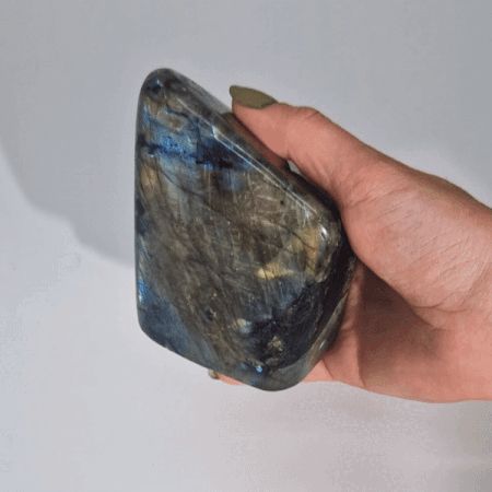 Madagascar Labradorite Large Stone (approx 550-750gms 110-140mm) - Image 2