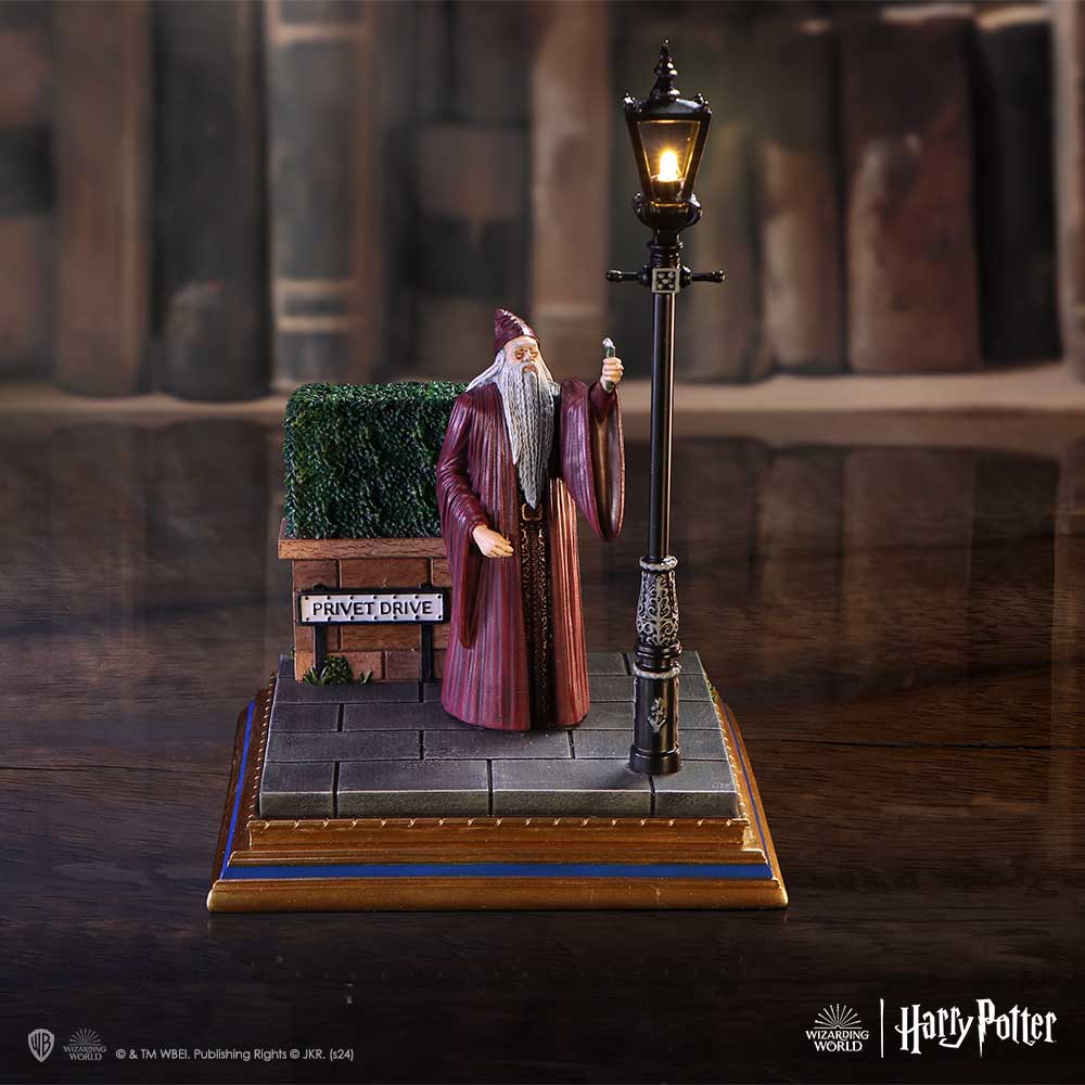 Harry Potter Privet Drive Light Up Figurine 18.5cm | Decor | Niffty Witchy Supplies UK