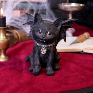 Vampuss 16cm | Decor | Niffty Witchy Supplies UK