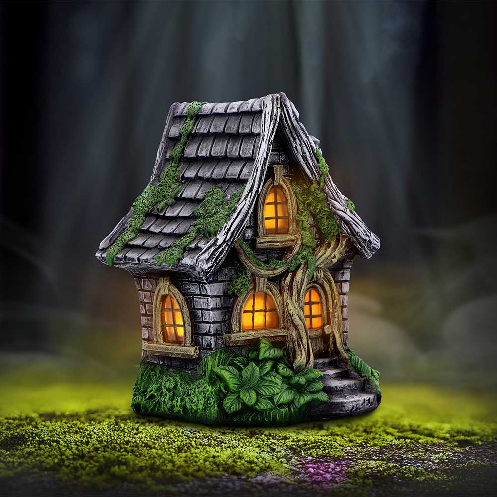 Curly Oak Manor 15cm | Decor | Niffty Witchy Supplies UK