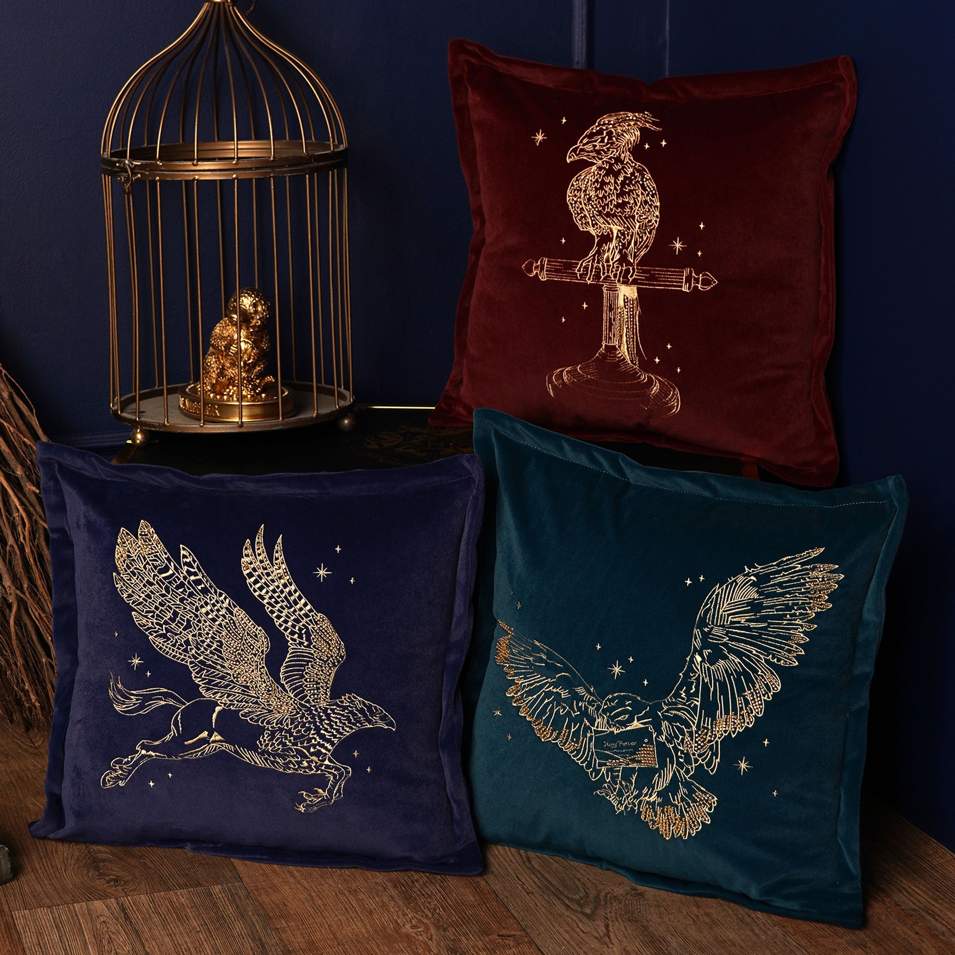 Harry Potter Alumni Velvet Cushion 43cm - Fawkes - Image 5